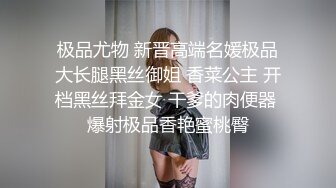 把他逼在沙发里啪啪啪！！！