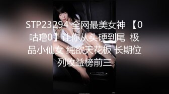 色魔摄影师忽悠美女模特做私密大保健各种玩B没敢操