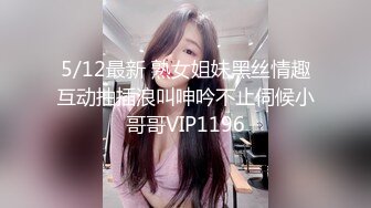 眼镜小少妇，外表甜美很骚，小夫妻居家操逼，美腿足交，吸吮舔屌口活棒，跪在沙发上后入