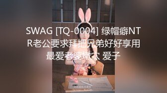  女同姐妹花，女人骚起来真没男人啥事了，吃奶舔逼道具玩弄啥都会