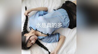 【新片速遞】  大奶肥臀美女 身材极品 穿着瑜伽裤甩着大屁屁 看的哥们受不了 扒了裤子就开车 无套输出 操出白浆 