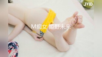 喵喵是个猫马尾辫极品颜值美女  半脱下内衣揉捏小奶子 拍打白皙翘臀很Q弹  掰开小穴特写  洞洞很小大黑牛震动