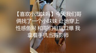 中年夫妻熟女手持镜头前，口交啪啪，女上位无套大战大屌