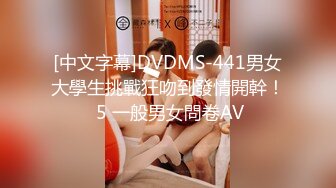 甜甜的小美妞露脸披肩长发身材极品直播秀