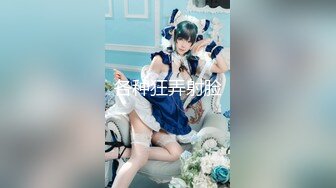 《魔手外购极品CP》地铁女厕偸拍络绎不绝的年轻小姐姐方便 美女多亮点多，妹子换奶罩一对大奶又圆又挺手感绝对一流 (12)